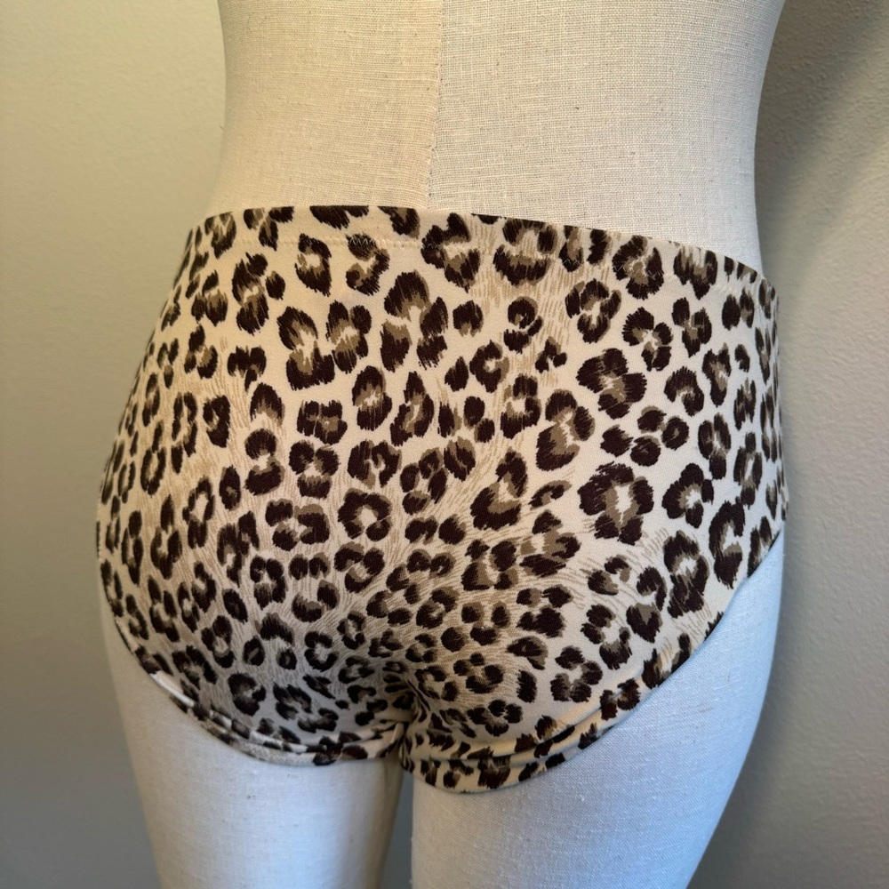 Leopard Print Women's Intimates Set - Picture 13 of 16